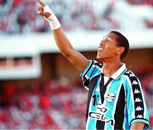 英超｜利物浦主場4：1葉士域治.